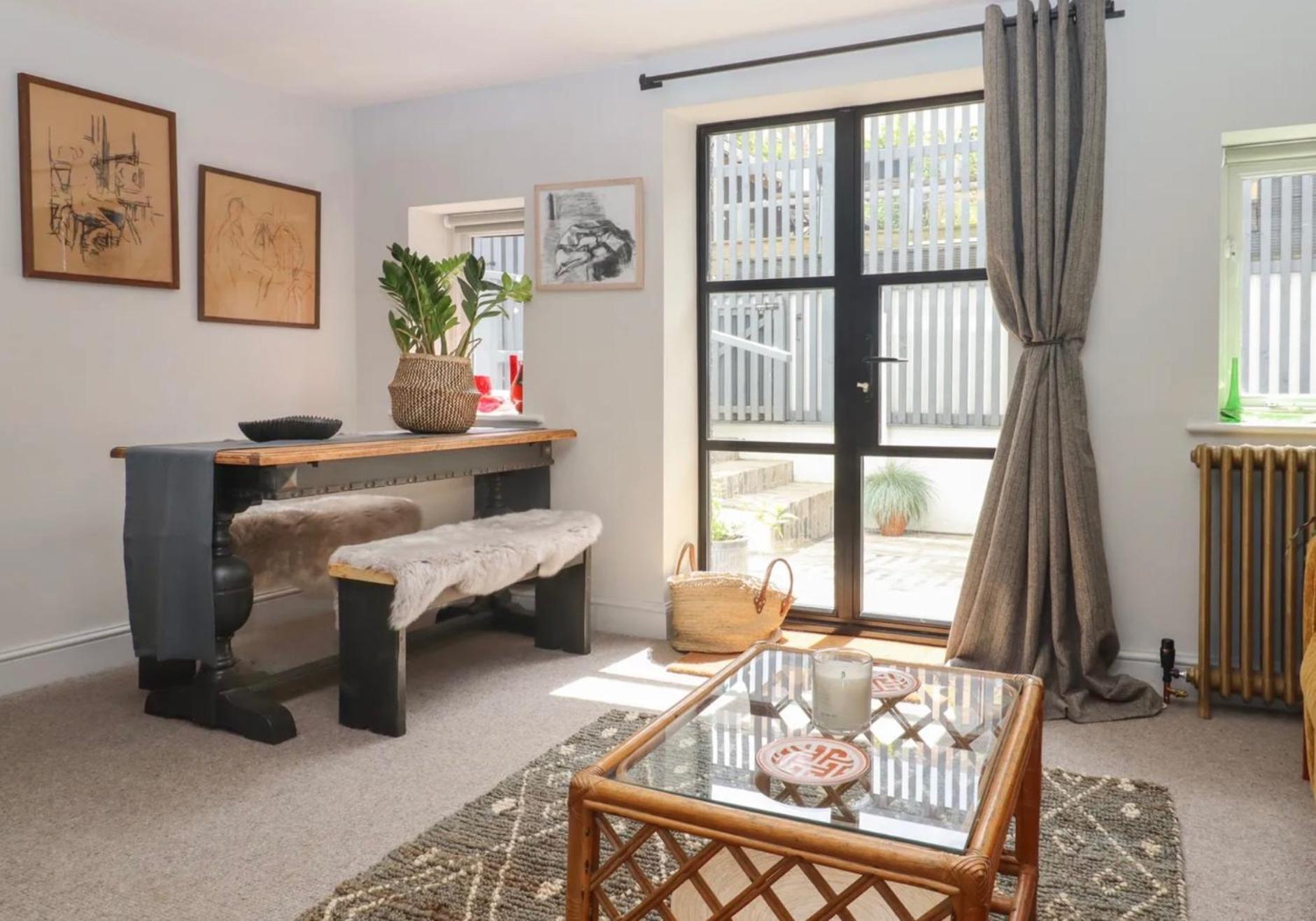 Artists Hideaway Apartment Battle Bagian luar foto